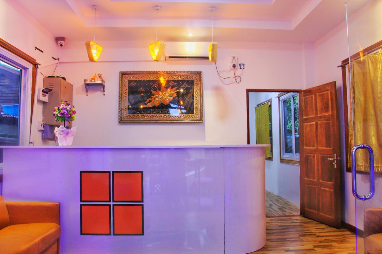 The Lodge Yangon Poshtel Экстерьер фото